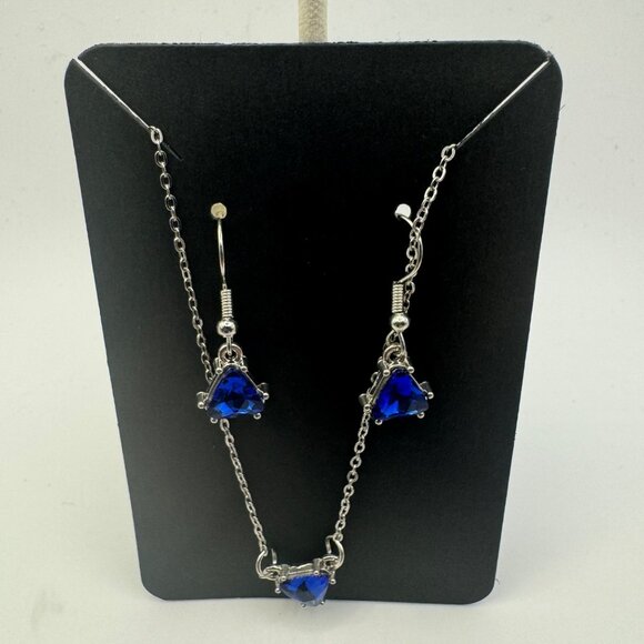 Elegant Blue Crystal Necklace & Earring Set - Picture 2 of 4